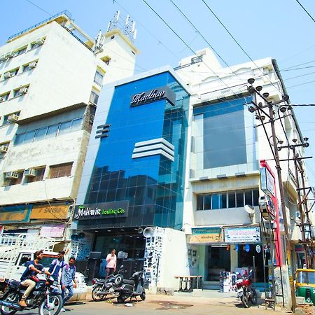 Hotel Upasana Rajkot Εξωτερικό φωτογραφία
