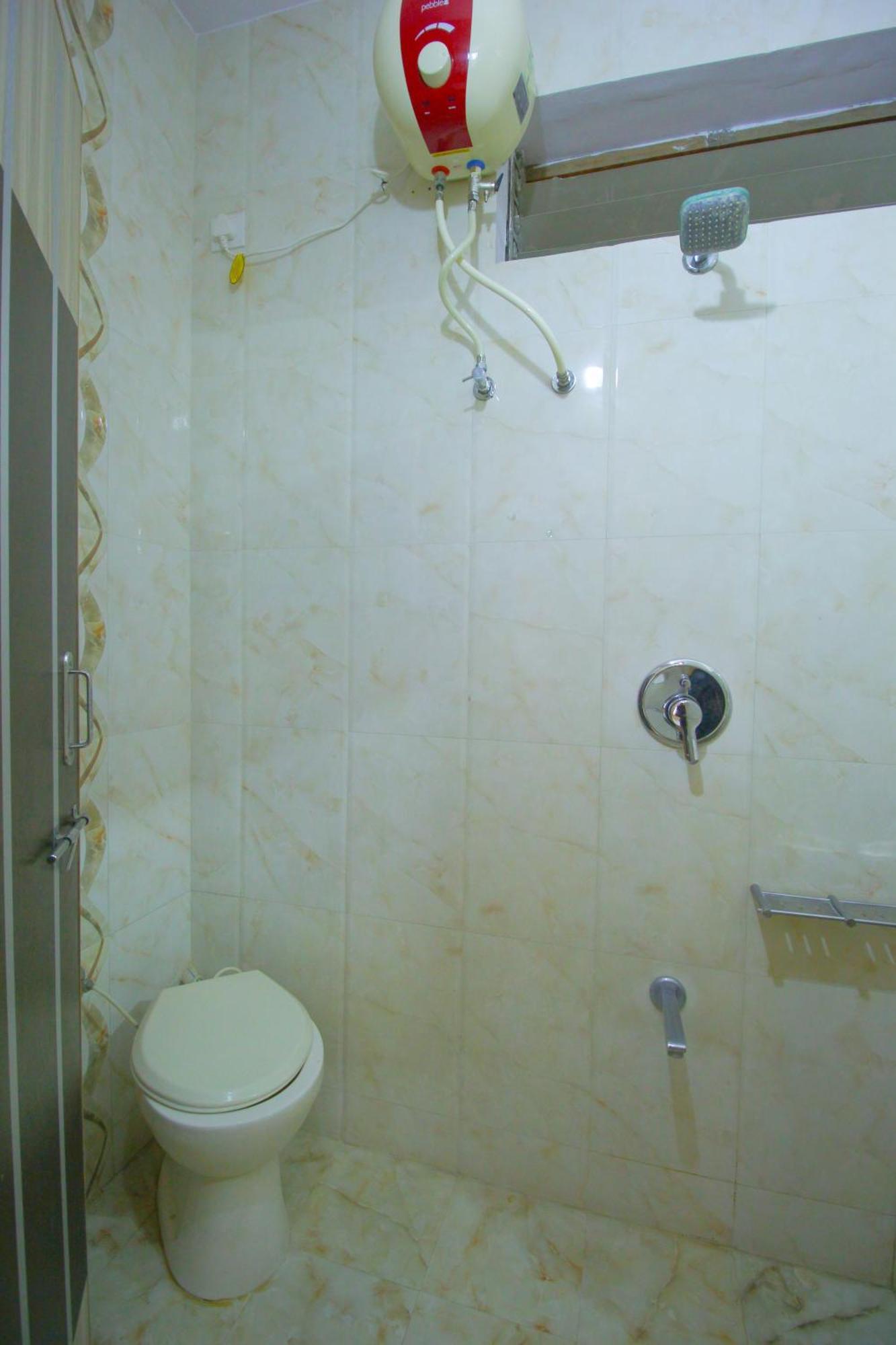 Hotel Upasana Rajkot Εξωτερικό φωτογραφία