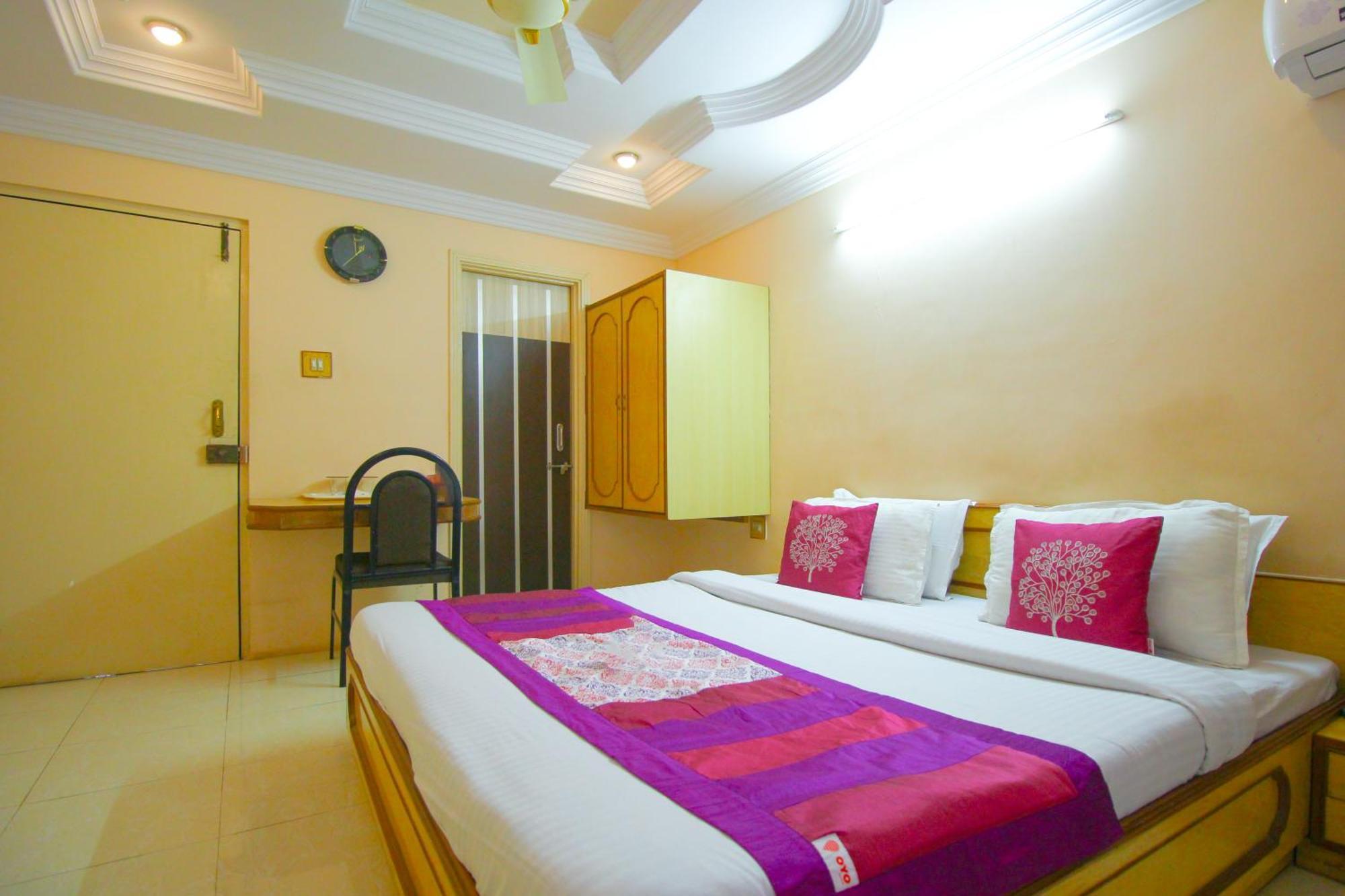 Hotel Upasana Rajkot Εξωτερικό φωτογραφία