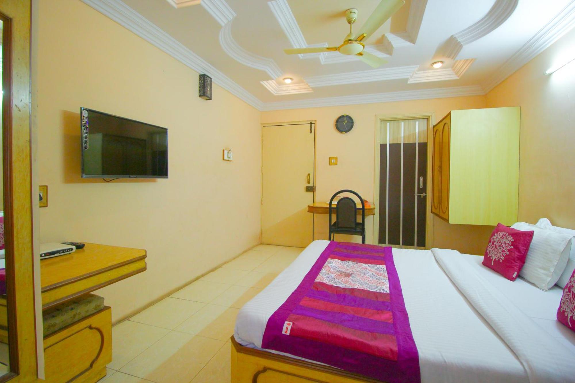 Hotel Upasana Rajkot Εξωτερικό φωτογραφία